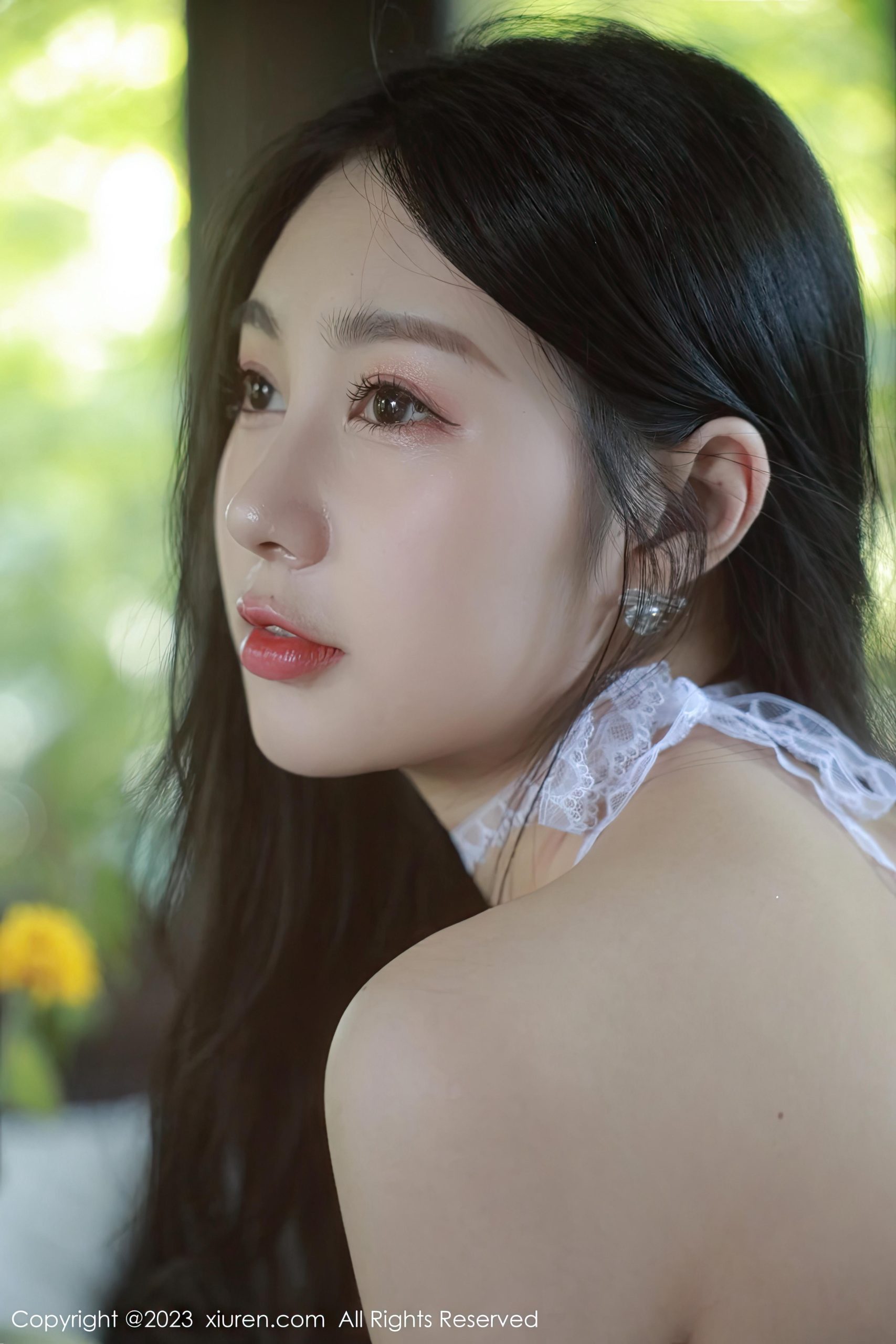 [Xiuren秀人网]2023.01.11 VOL.6117 谢晚晚 蓝色吊带镂空礼服裙加肉丝美腿性感私房写真集