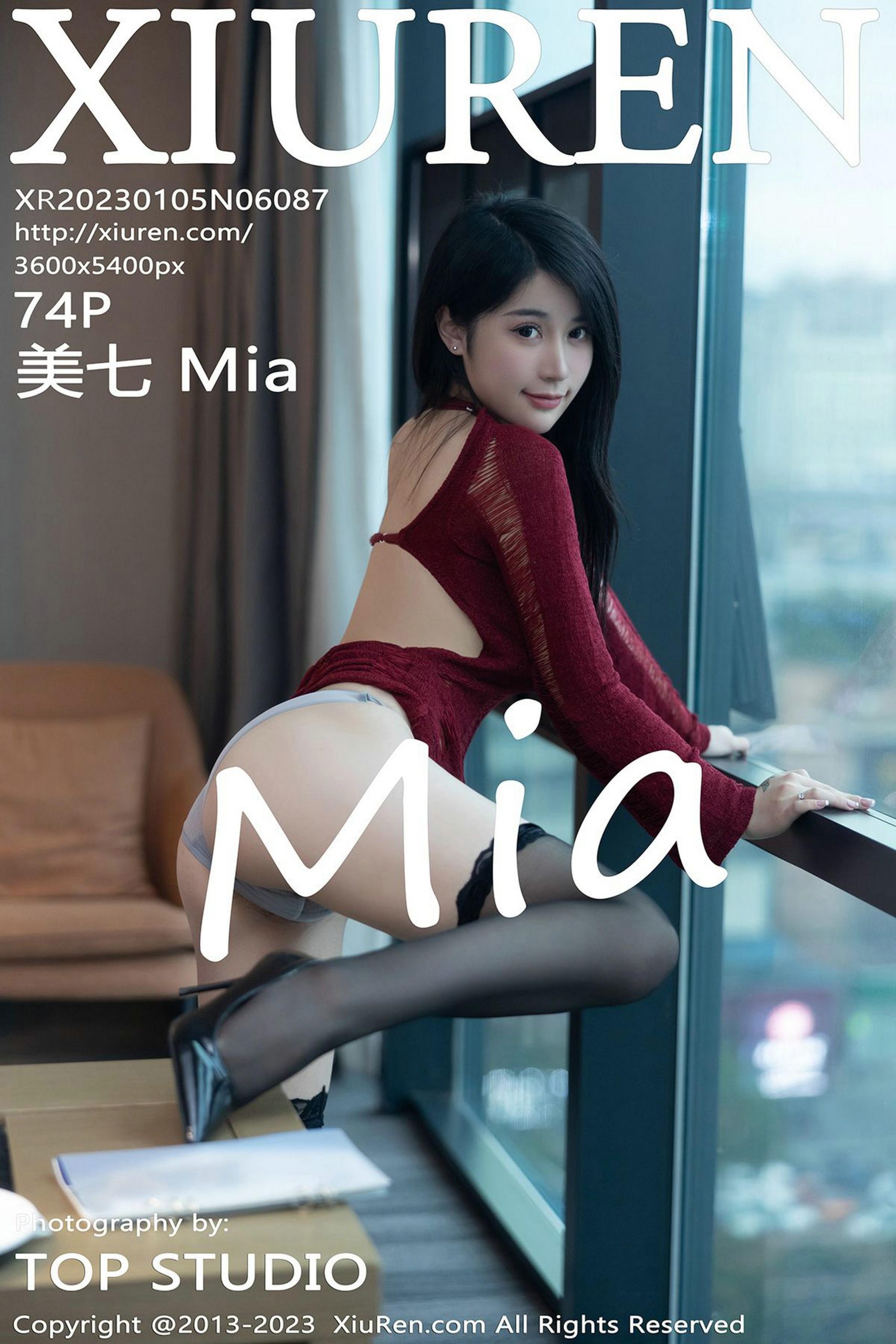 [XiuRen秀人网]2023.01.05 VOL.6087 美七Mia 红色紧身连衣裙加黑丝美腿性感私房写真集-秀人网官方网站