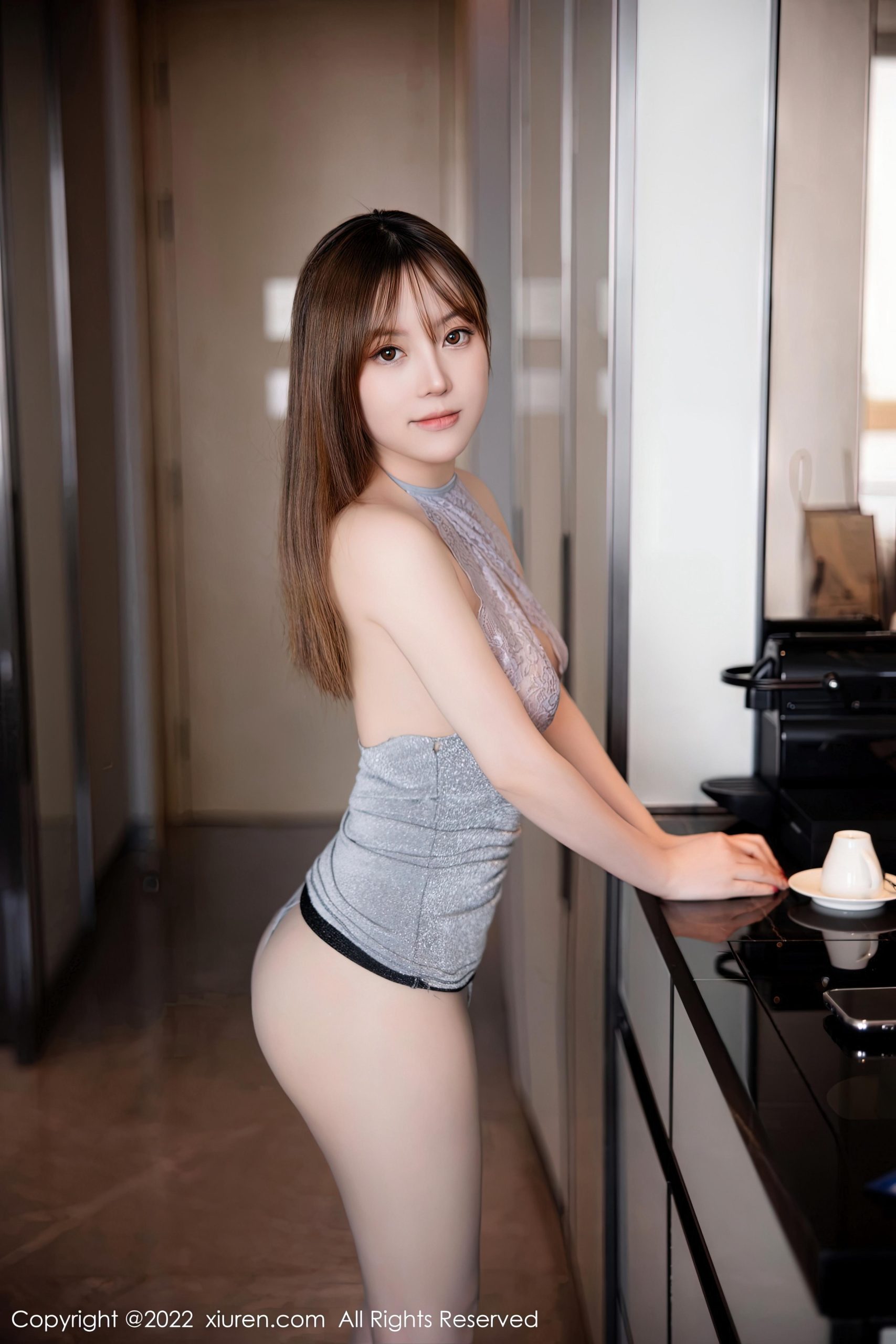 [Xiuren秀人网]2022.12.29 VOL.6062 豆瓣酱 粉色透视蕾丝连衣裙加肉丝美腿性感私房写真集
