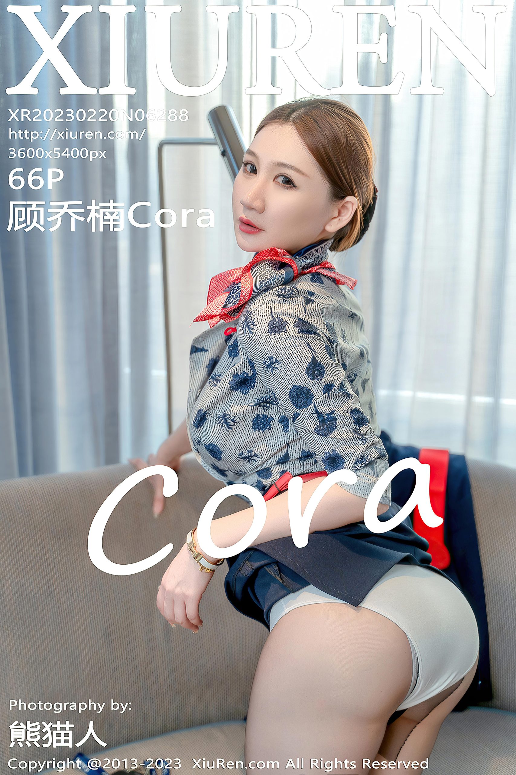 [XiuRen秀人网]2023.02.20 NO.6288 顾乔楠Cora 蓝色空姐制服裙与黑色情趣内衣加黑丝美腿性感私房写真集-秀人网官方网站